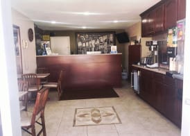 Super 8 by Wyndham Redlands/San Bernardino 2