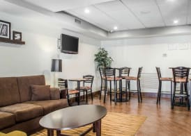 Sleep Inn & Suites Bensalem 3