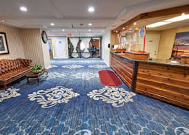 Ambassador Inn and Suites 4