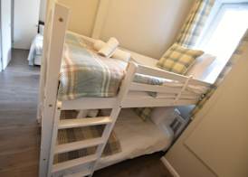 First Pleasance Luxury Apartment 2