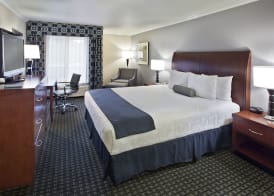 Best Western Plus Marina Shores Hotel 5