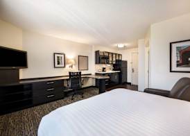 Sonesta Simply Suites Huntsville Research Park 4