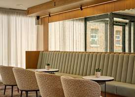 Piccadilly Central Apartments by MAX 5
