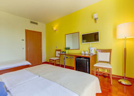 Hotel Manora 4