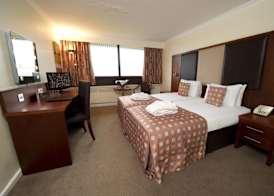 Normandy Hotel (Near Glasgow Airport) 4