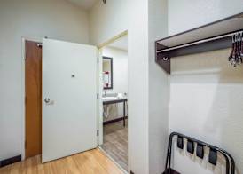 Red Roof Inn Ocala 5