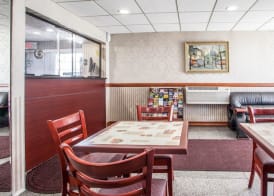 Rodeway Inn Jersey City North 3