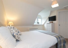 Whitethorn Bed and Breakfast 3