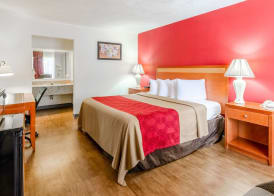 Econo Lodge Martinsville 5