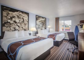Super 8 by Wyndham Washington 3
