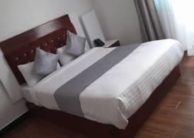 Otter lodge 3