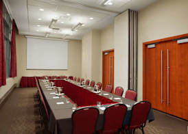 Embassy Suites by Hilton - Montreal 5