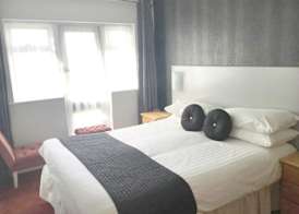 Harrow Lodge Hotel 5