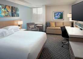 Delta Hotels by Marriott Seattle Everett 4