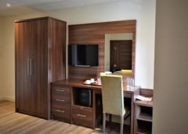 Oliver Cromwell Hotel 4