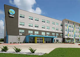 Tru by Hilton Bryan College Station 4