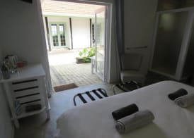 Bare Feet Retreat B&B 3