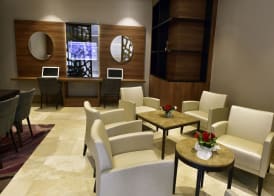 Lamaraz Hotels 5