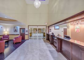 Super 8 by Wyndham Hidalgo at La Plaza Mall & Mcallen Airport 2