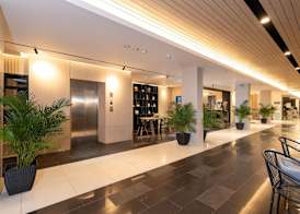 Leenova Hotel 4