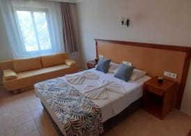 Rosy Suites Hotel 5