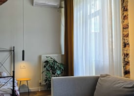 Urban Cozy Retreat 4