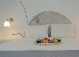 Esperos Seaside Suite in Adamas, Milos 2