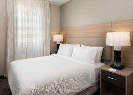 Candlewood Suites Miami Lakes by IHG 4