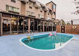 SureStay Plus by Best Western Coquitlam 4