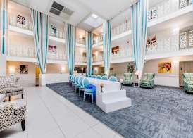 The Blu Hotel Blue Ash Cincinnati, an Ascend Collection Hotel 3