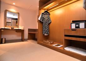 The Lalit Mangar 4