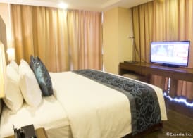 Golden Phoenix Hotel - Manila 5