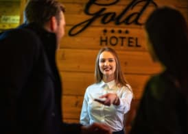 Gold Hotel 5