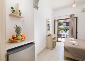 Lefkimi Hotel 5