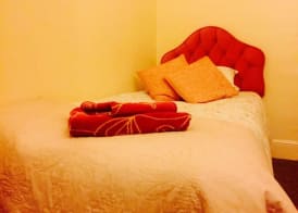 Southend Inn Hotel - Close to Beach, Train Station & Southend Airport 5