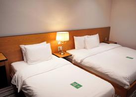 Hotel Tour 5