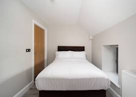 Hugh Lynch's Self Catering Accommodation 5