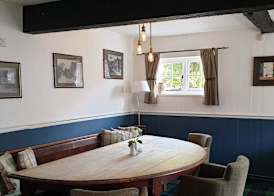 Ye Olde George Inn - Badger Pubs 5