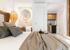 V Luxury Apartments Naxos 3