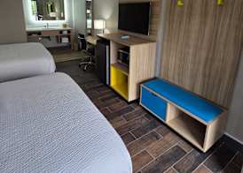 Travelodge by Wyndham Gainesville 2