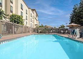 Hampton Inn & Suites Bakersfield/Hwy 58, CA 5