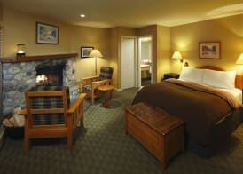 Emerald Lake Lodge 3
