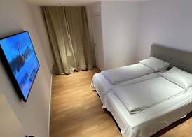 Maison Nord, 6 min from Airport & Sleep 5 3