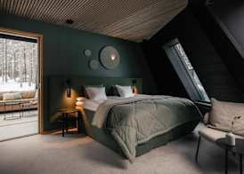 Glass Resort 3