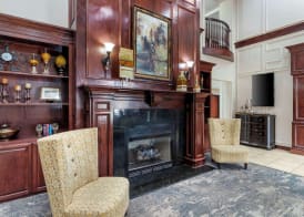 Best Western Plus Crown Colony Inn & Suites 2