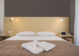Esplanade Apartments - Heated Pool 2