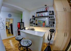 Rooms And Apartments S 5