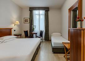 Hotel Diplomatic 3