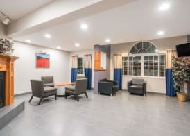 Microtel Inn & Suites by Wyndham Springfield 3