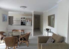 Grosvenor Beachfront Apartments Surfers Paradise 2